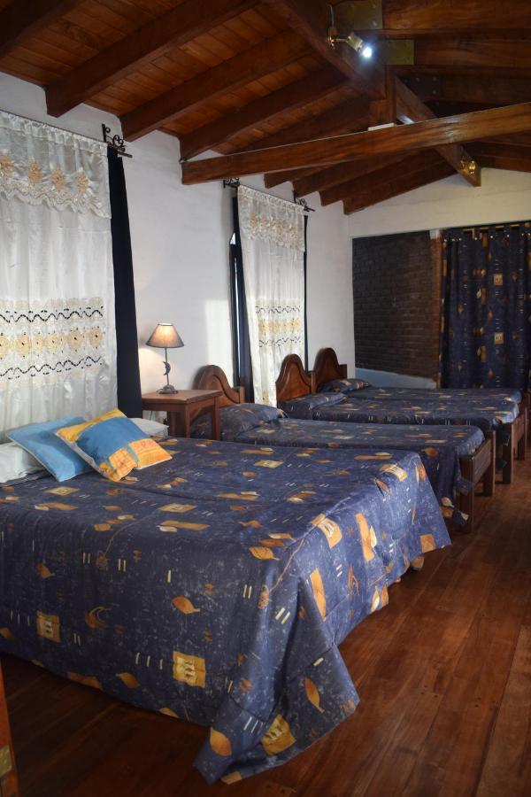 Santa Leocadia Inn